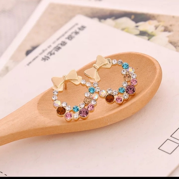 ⭐HP⭐Gorgeous Earrings 🍇🍇🍇🍇🍇 - Picture 2 of 6